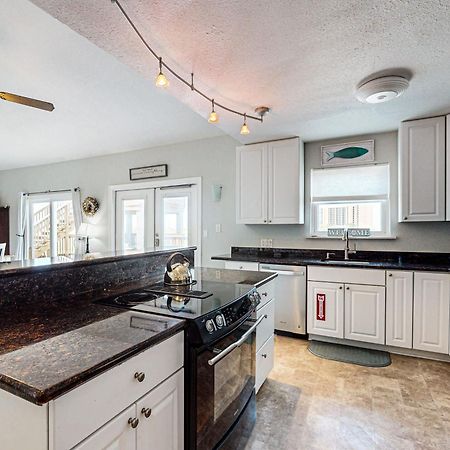 Lost Colony IV Port Aransas Room photo