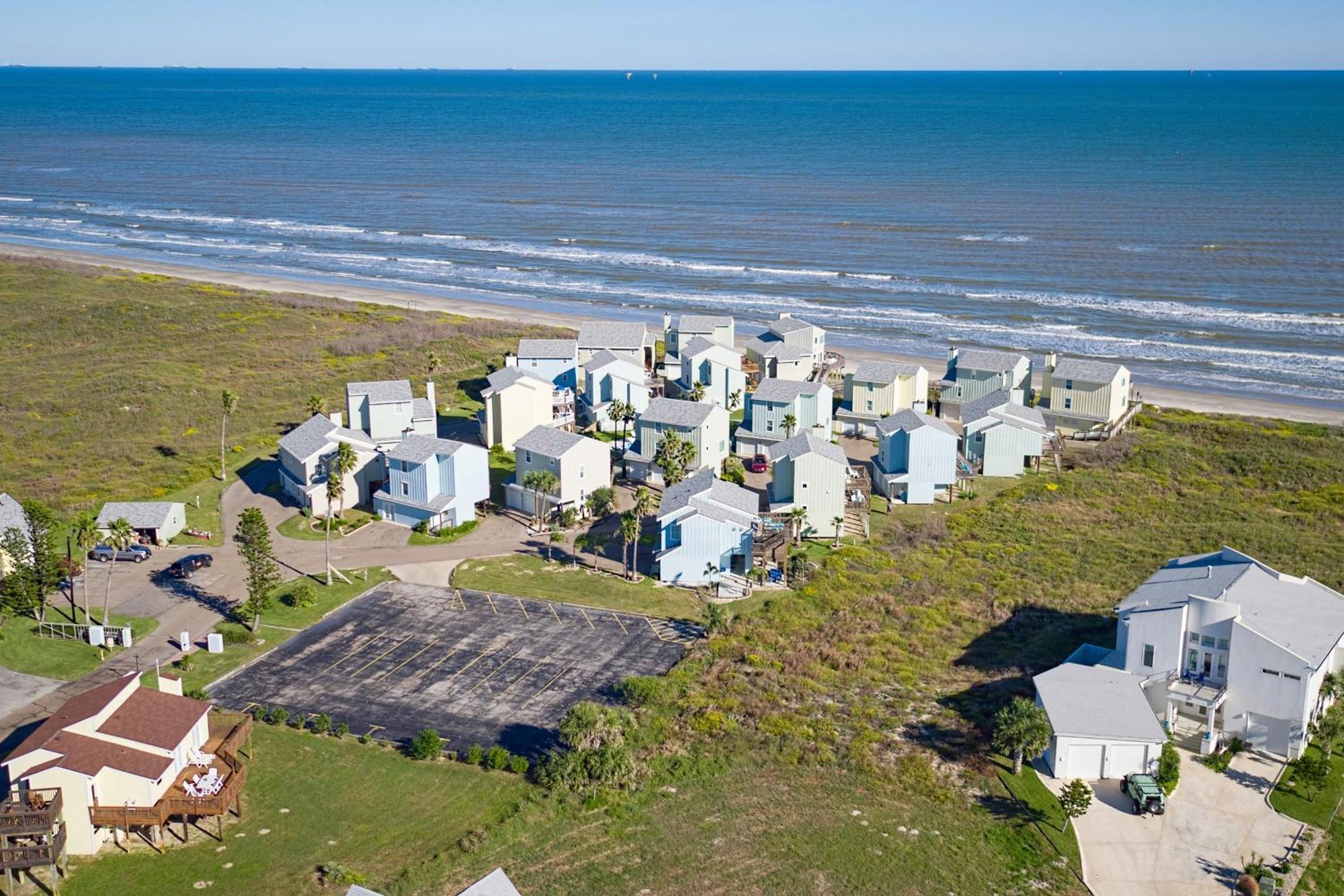 Lost Colony IV Port Aransas Room photo