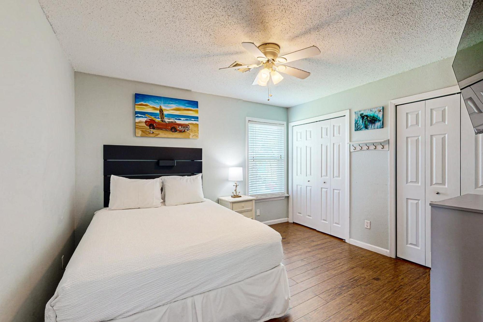 Lost Colony IV Port Aransas Room photo